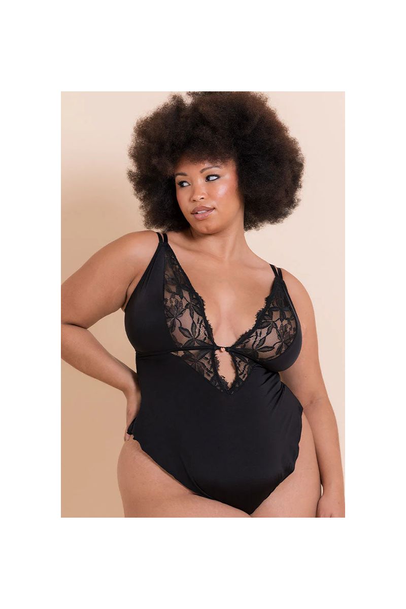 Embrace – Body sans armature – Permanent – ST048327