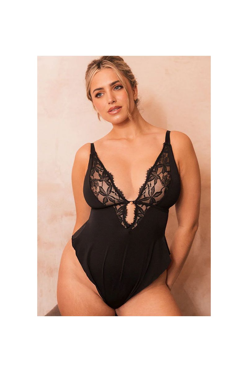 Embrace – Body sans armature – Permanent – ST048327