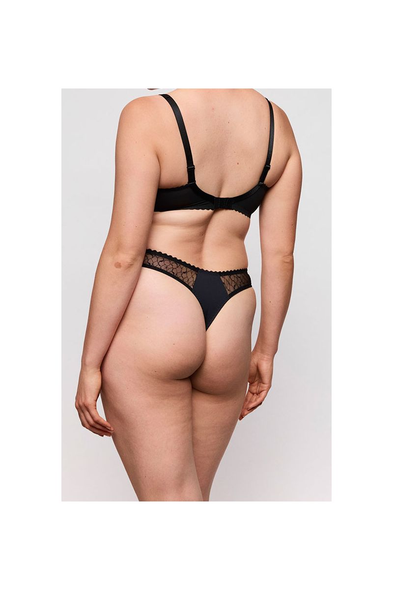 Naica – String noir – 0663590